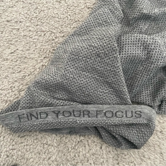 Lululemon Metal Vent 2.0 T-Shirt - Picture 6 of 6